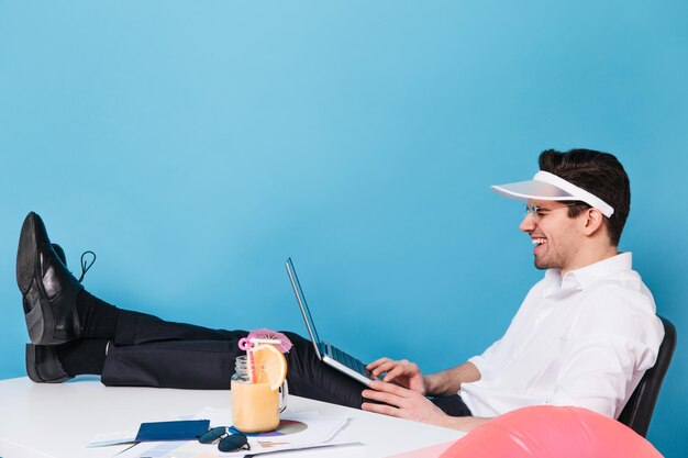 The Best Tech Tools for Boosting Productivity in 2024