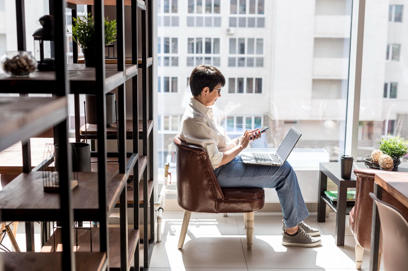 Desain Kantor Gabungan (Hybrid Office)