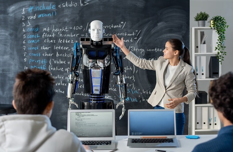 institutions offering a master's in machine learning and AI