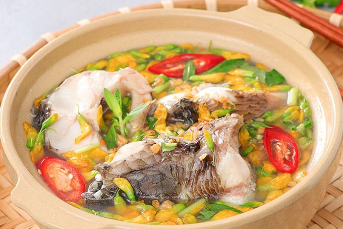 Canh Chua Ca Loc (Snakehead Fish Sour Soup)