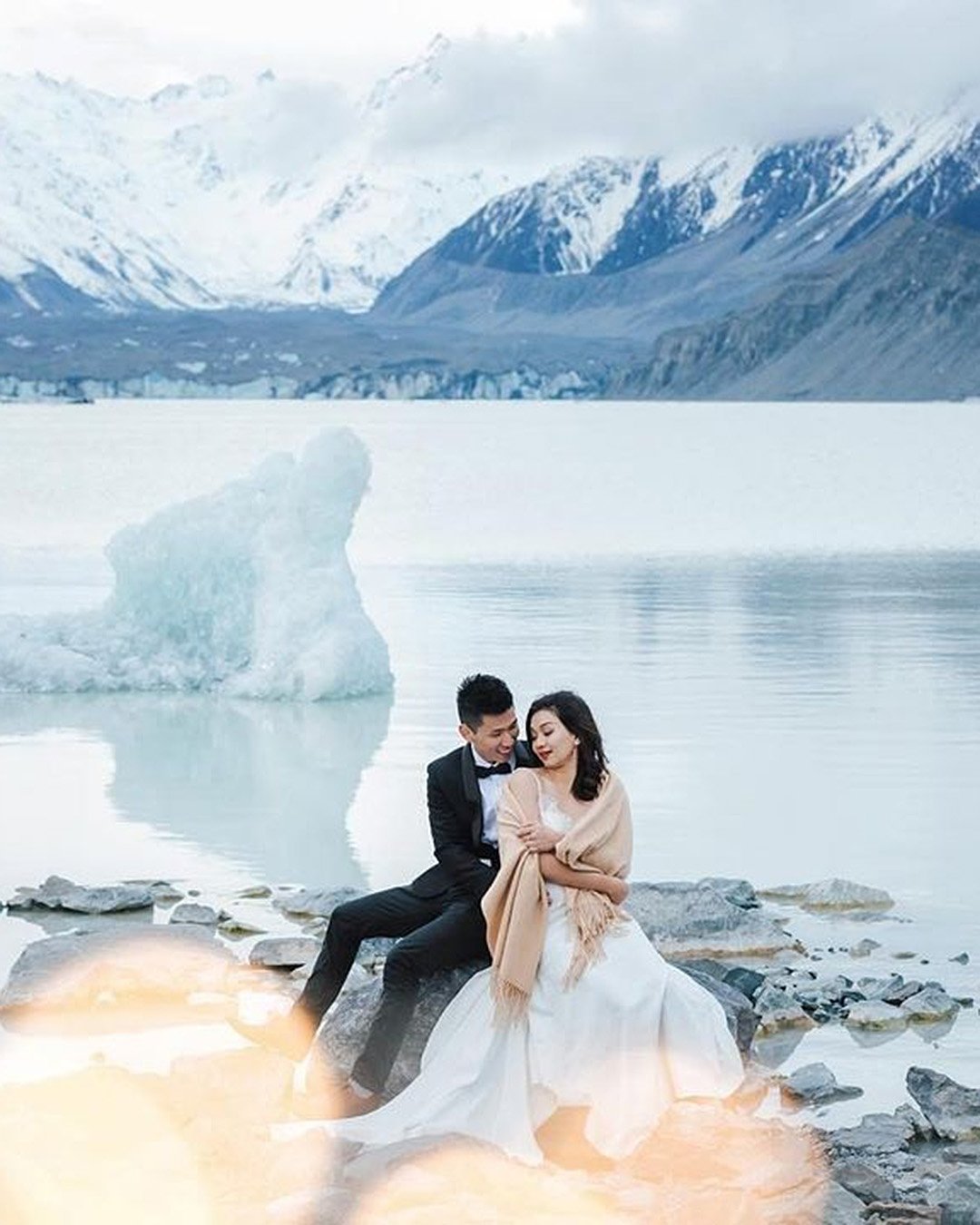 winter wedding photo ideas romantic photo new zealand