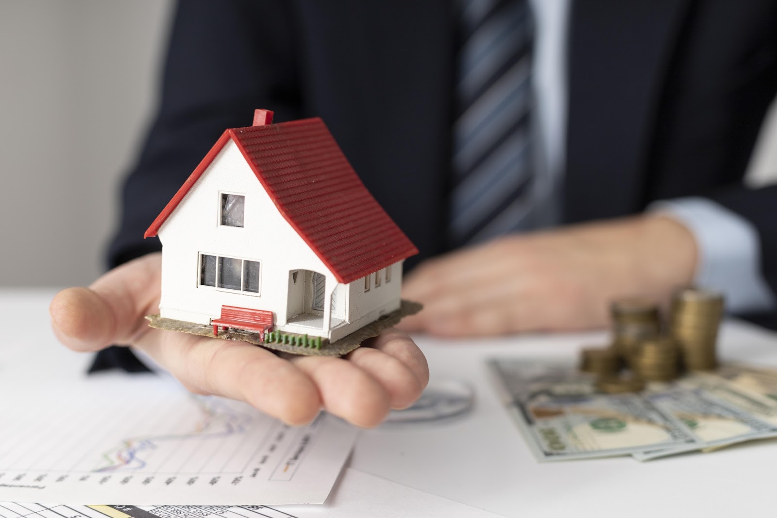 How to Improve Your Eligibility for a Home Loan
