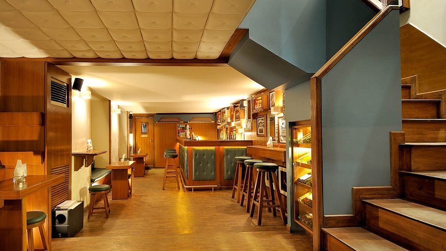 Bars in Mumbai