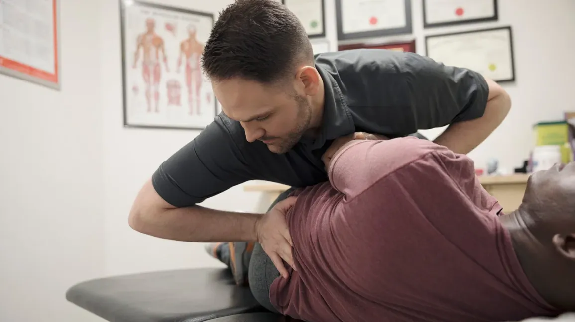 Unlocking the Benefits of Chiropractic Care: How It Can Improve Your Health and Well-being
