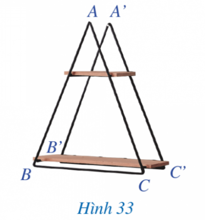 BÀI 4: TRƯỜNG HỢP BẰNG NHAU THỨ NHẤT CỦA TAM GIÁC: CẠNH – CẠNH – CẠNHKhởi độngCâu hỏi: Giá để đồ ở hình 33 gợi lên hình ảnh tam giác ABC và A B'C' có: AB=A'B'; BC=B'C'; CA=C'A'. Tam giác ABC có bằng tam giác A'B'C' hay không?Đáp án chuẩn:BằngI. Trường hợp bằng nhau cạnh – cạnh – cạnh (c.c.c)Bài 1: Hai tam giác ở hình 37 có bằng nhau không? Vì sao?Đáp án chuẩn:Bằng nhauII. Áp dụng vào trường hợp bằng nhau về cạnh huyền và cạnh góc vuông của tam giác vuông Bài 1: Cho hai tam giác vuông ABC và A'B'C' có: A=A'=900, AB=A'B'=3cm, BC=B'C'=5cm. So sánh độ dài các cạnh AC và A'C'Đáp án chuẩn:Bằng nhauIII. Bài tập