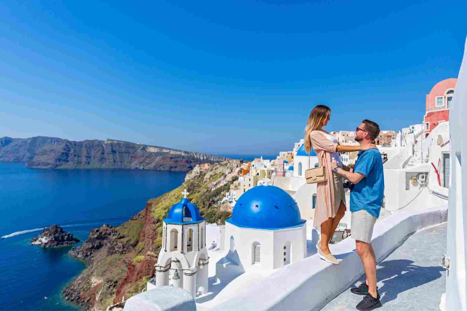 Santorini is your ideal couples’ getaway spot