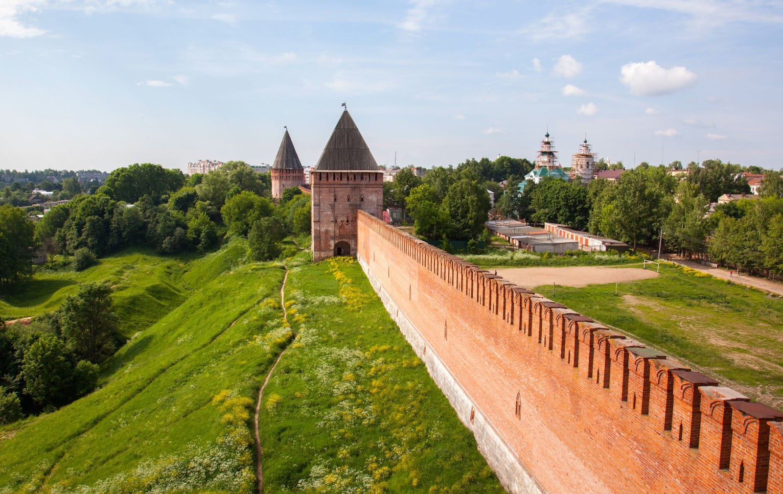 Крепостные стены