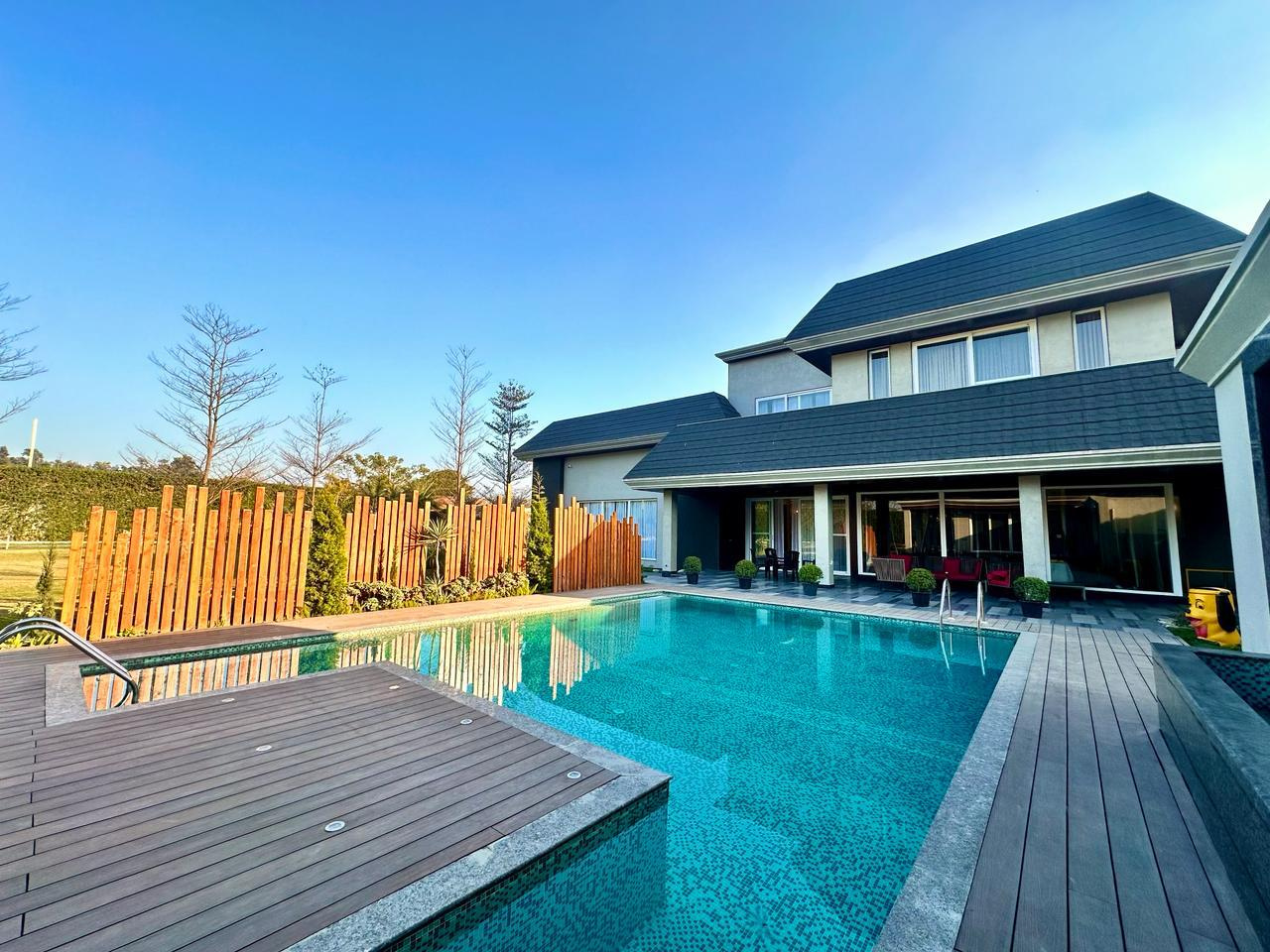 Farmhouse for Parties in 2025