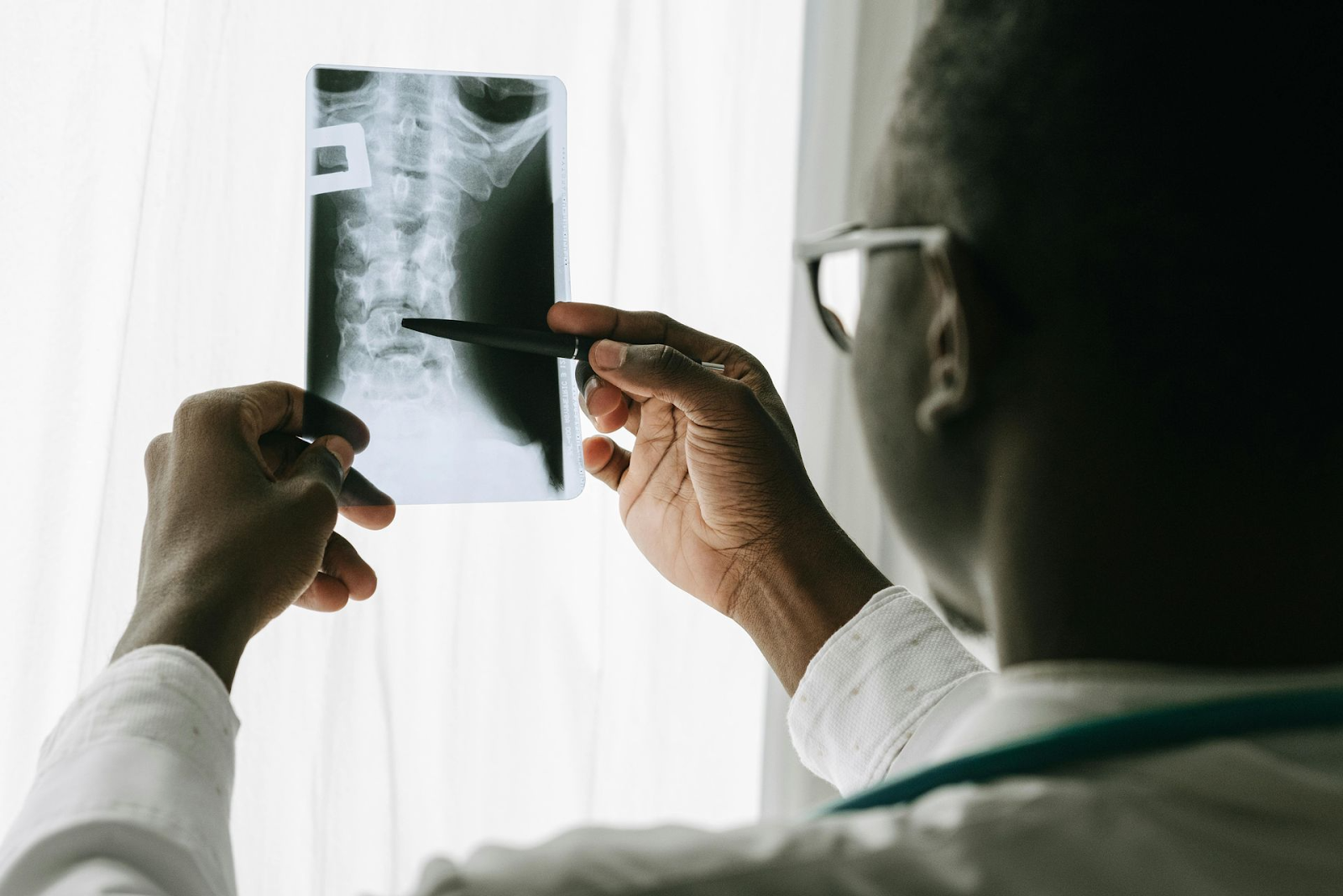 Urgent Care Clinics: Walk-In for Fast Medical Support