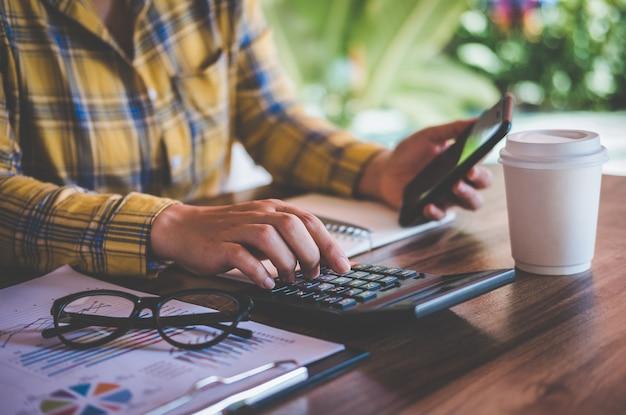 Evaluating Banking Options for Fast Access to Funds Needed for Emergency Bail Release