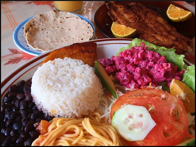 Traditional Costa Rican cuisine in La Fortuna 