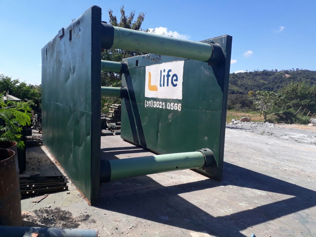 Grupo Life | Com nossas soluções, não há necessidade de desforma, uma vez que a forma fica incorporada à estrutura mesmo depois da concretagem.