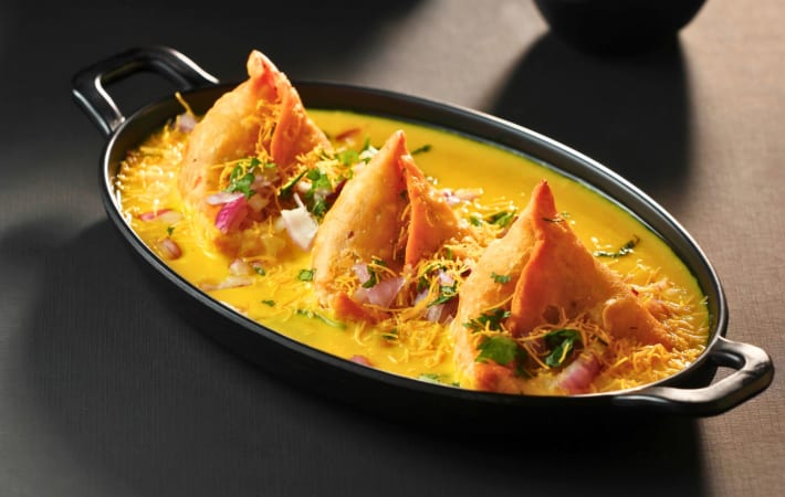 Kadhi samosa chaat.