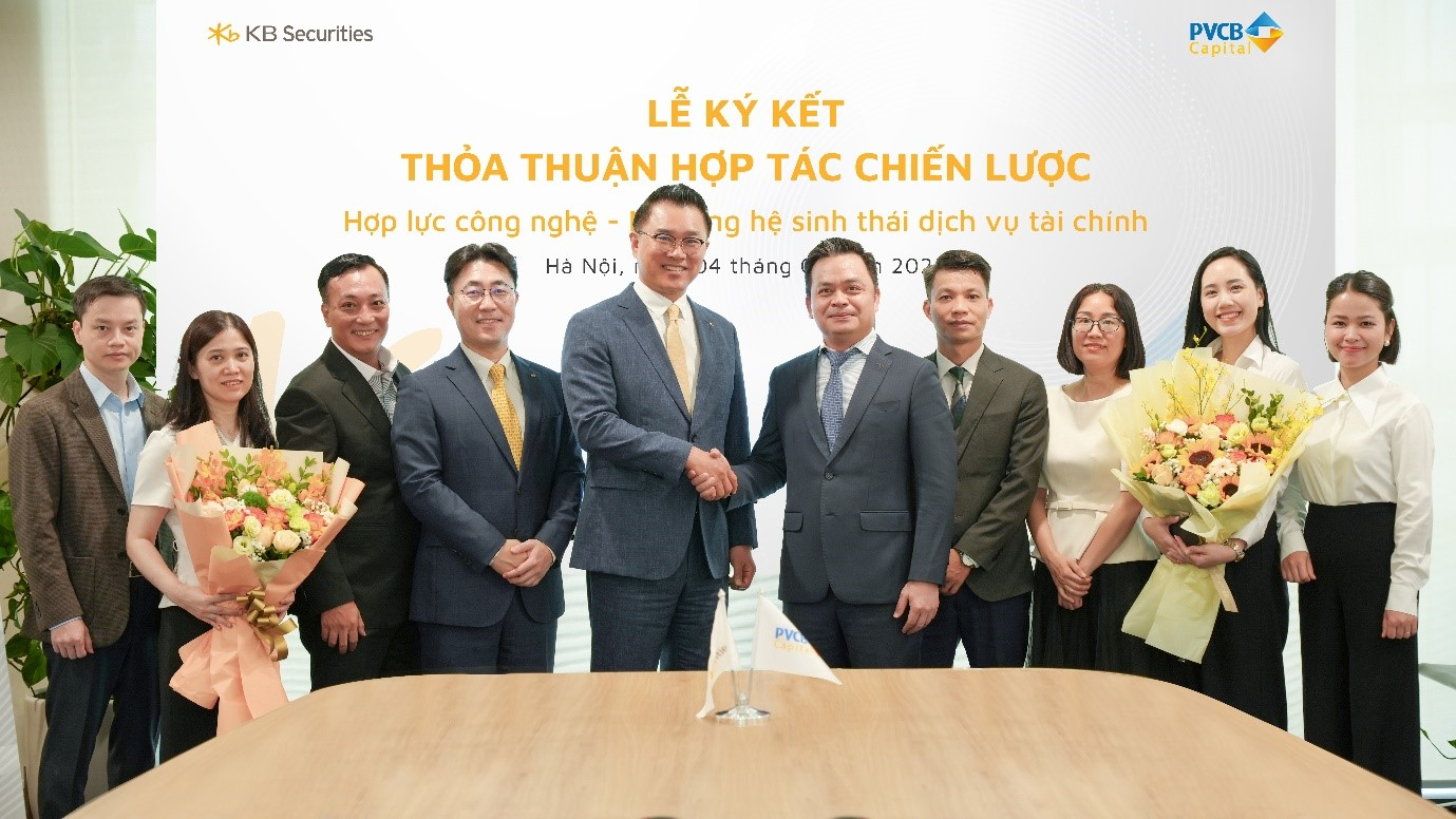 Doanh nghiệp đăng ký mã ngành 6499 cần tuân thủ đúng quy định pháp lý để tránh rủi ro