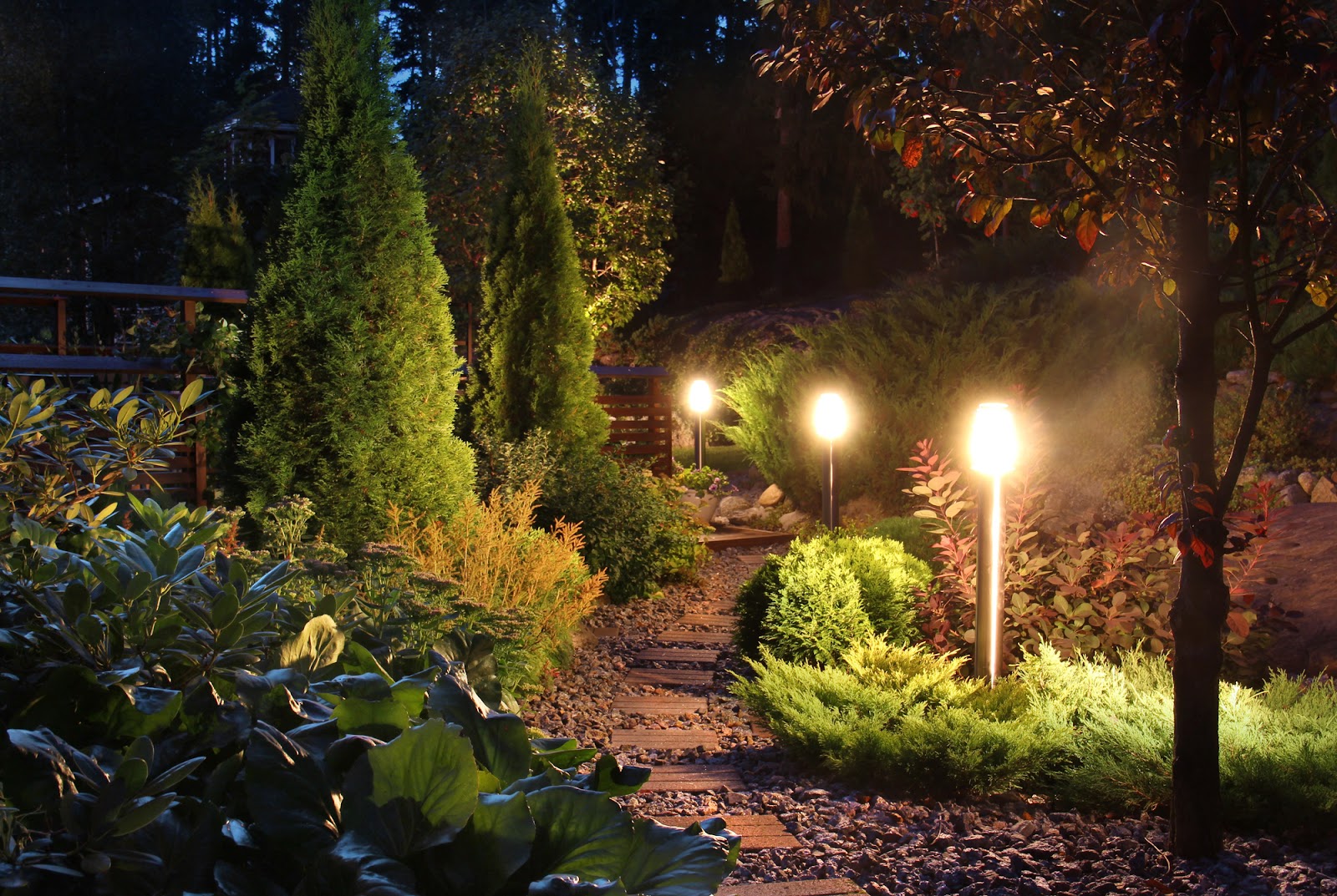 Illuminated garden path patio