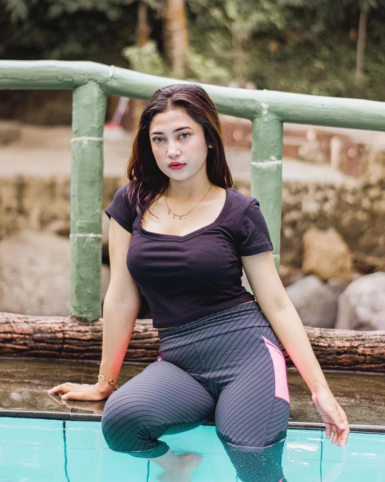 Wanita Menggoda yang Membuat Setiap Momen Penuh Hasrat, wanita menggoda, momen hasrat, cewek seksi