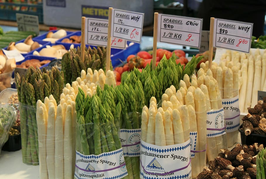 White & Green Asparagus