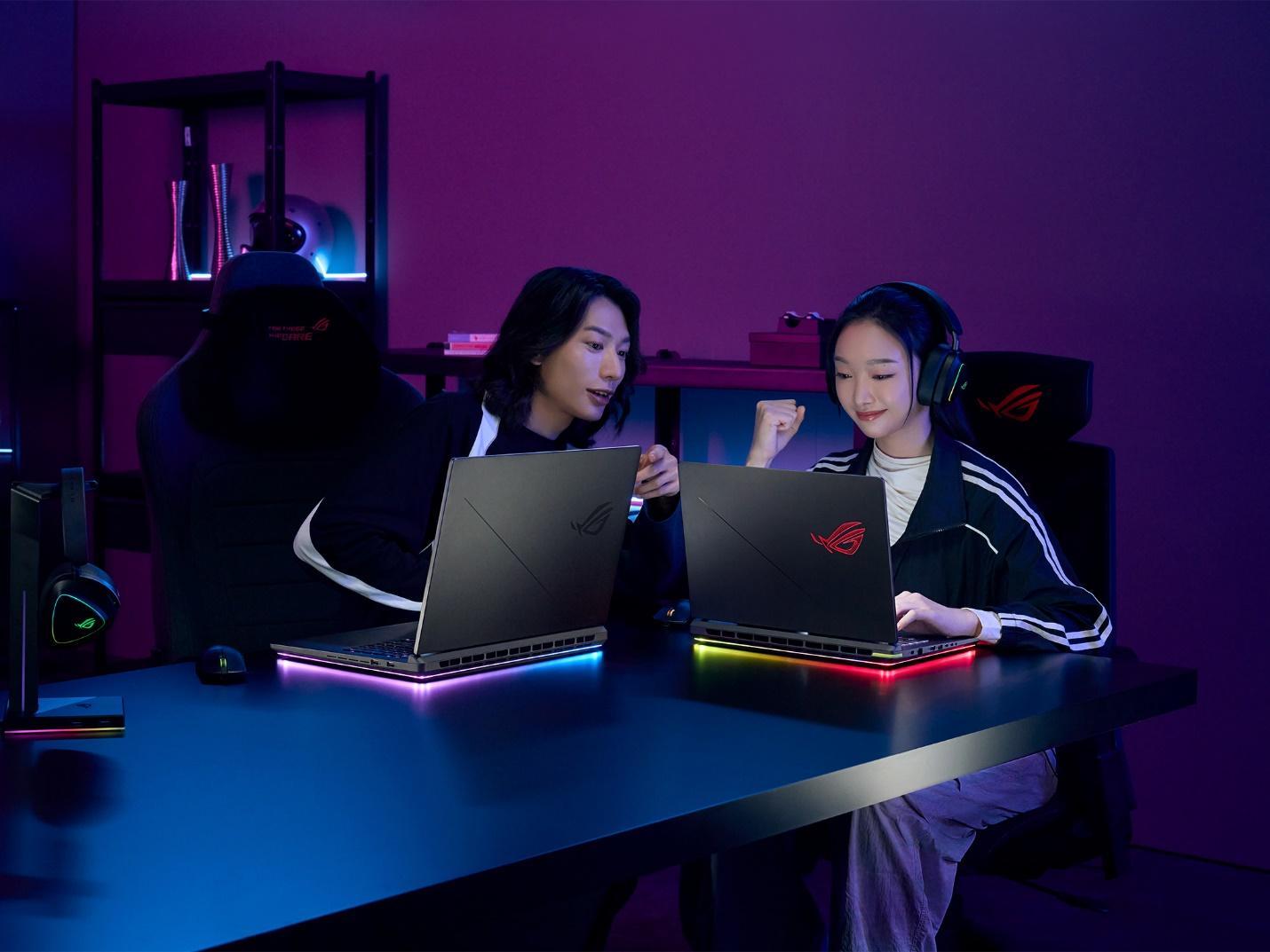 A couple of people sitting at a table with laptops

AI-generated content may be incorrect.