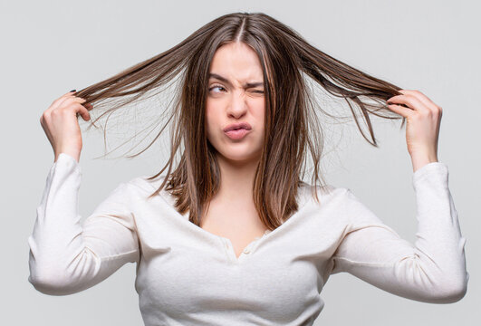 What Causes Hair to Frizz