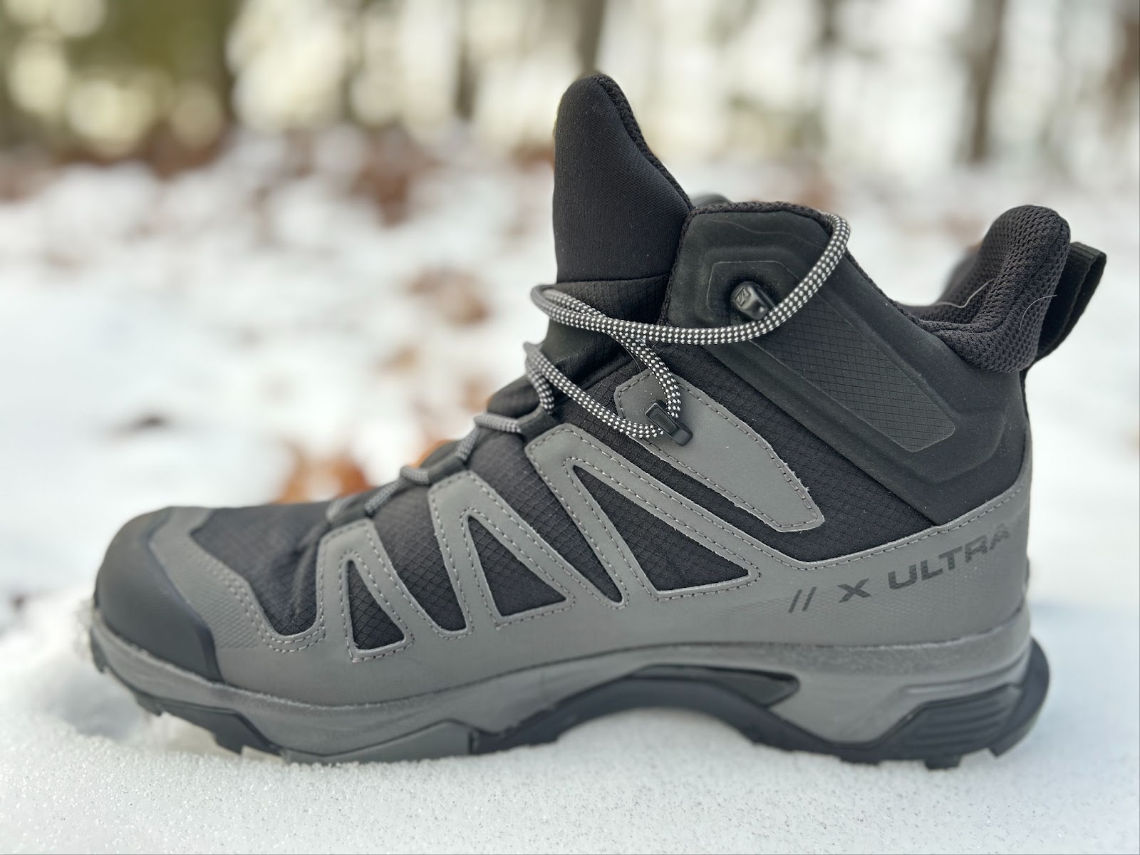 Side View Of The Salomon X Ultra 4 GTX in the snow