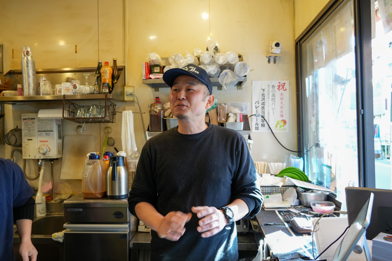 バインミーバーバーの店長・多和さん