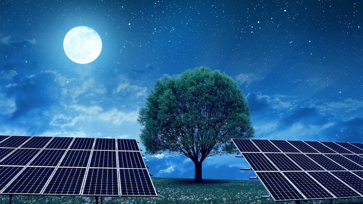 solar panels dont work at night 