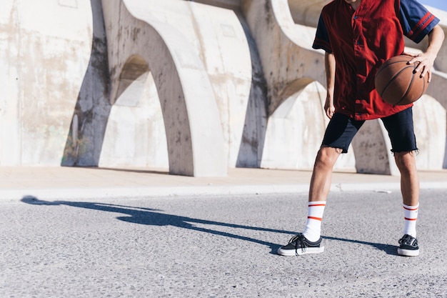 Basketball Moves That Build Muscle and Endurance