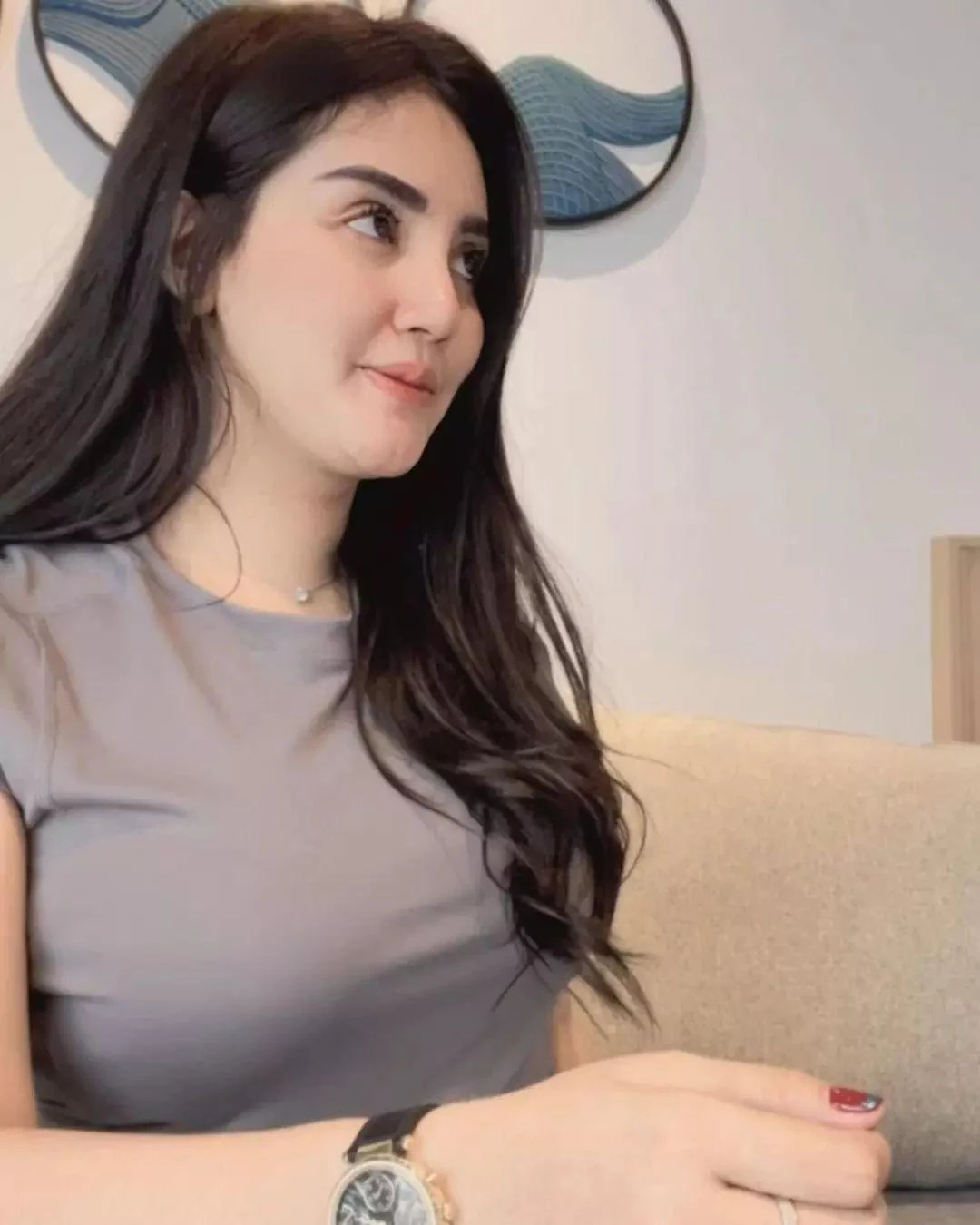 Gadis Indo dengan Tatapan Menggetarkan, tatapan menggoda, gadis indo, cewek memesona