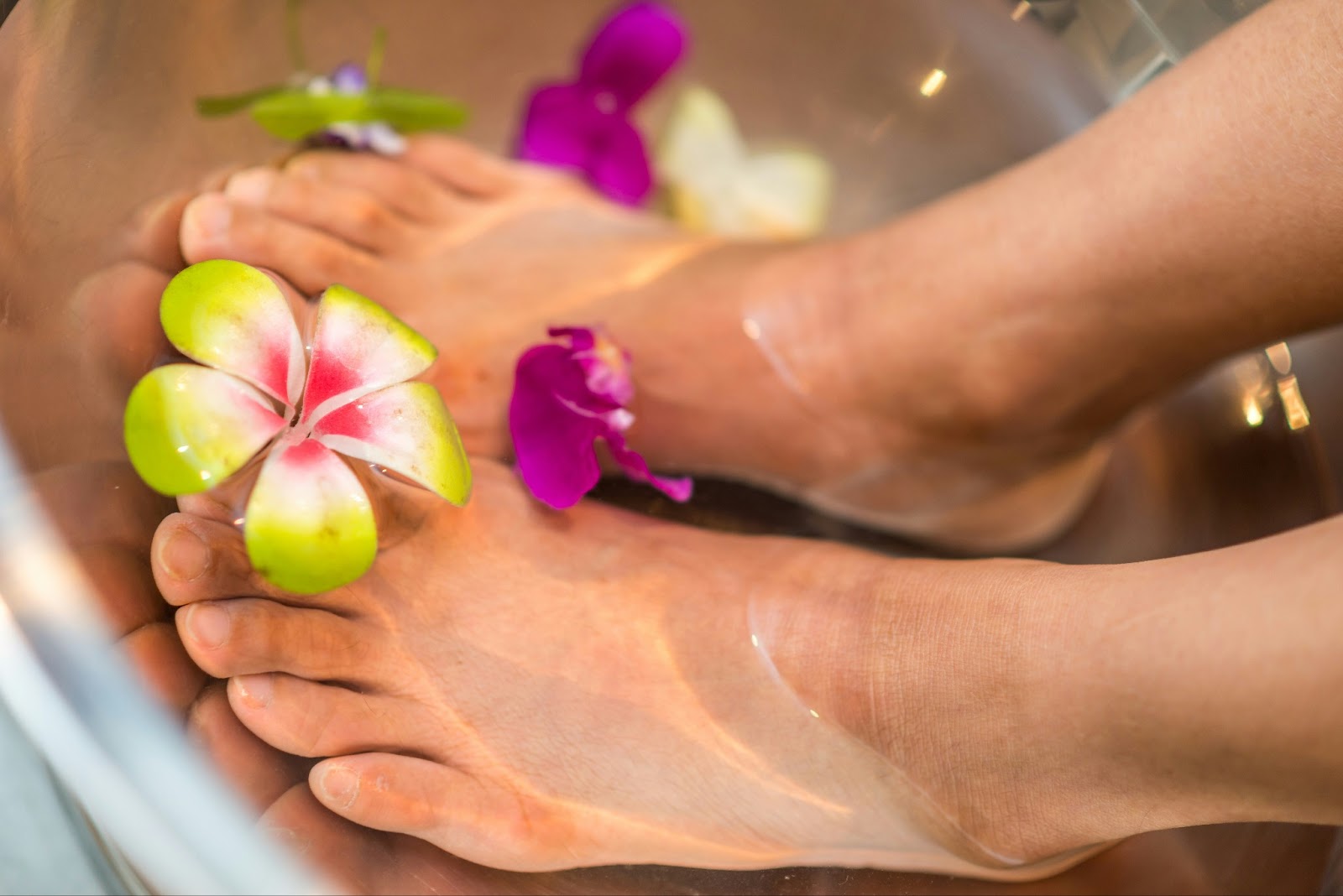 Couples relaxing in Costa Rica on their honeymoon at the spa. 