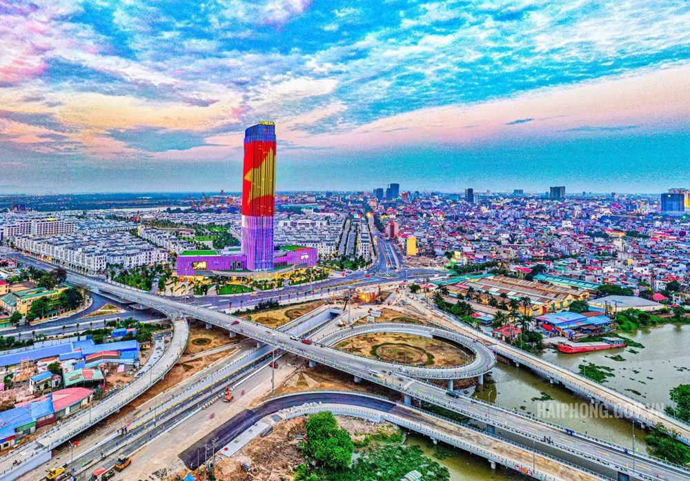 Sóng đầu tư đổ về Dương Kinh, hàng nghìn nhà đầu tư săn bất động sản Vinhomes Golden City- Ảnh 1.