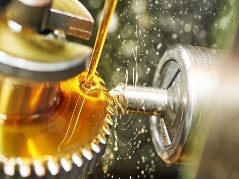 Người dùng nên dựa vào tải trọng của xe để lựa chọn loại dầu cho thích hợp Người dùng nên dựa vào tải trọng của xe để lựa chọn loại dầu cho thích hợp
