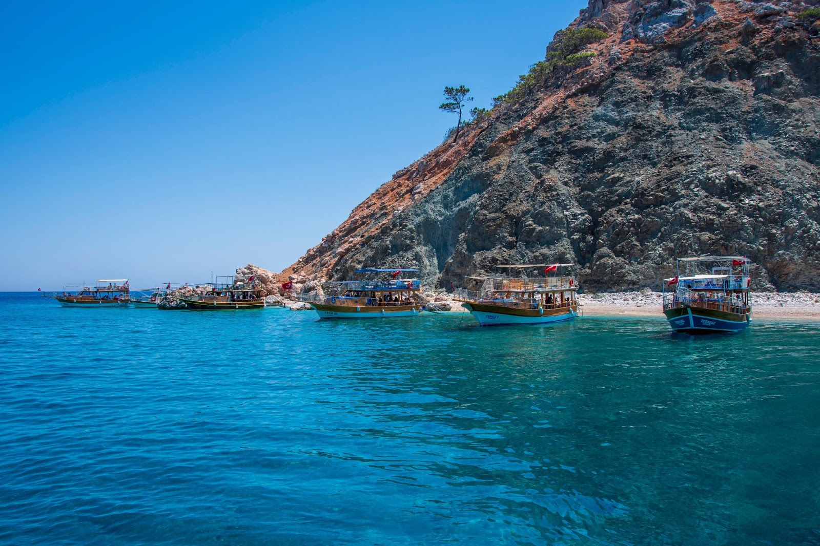 Suluada Island Boat Tour