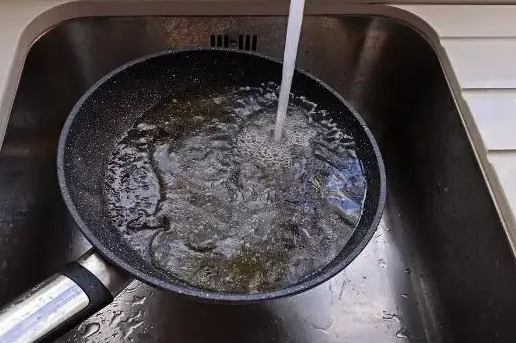 How to Clean Granite Pans & Pots