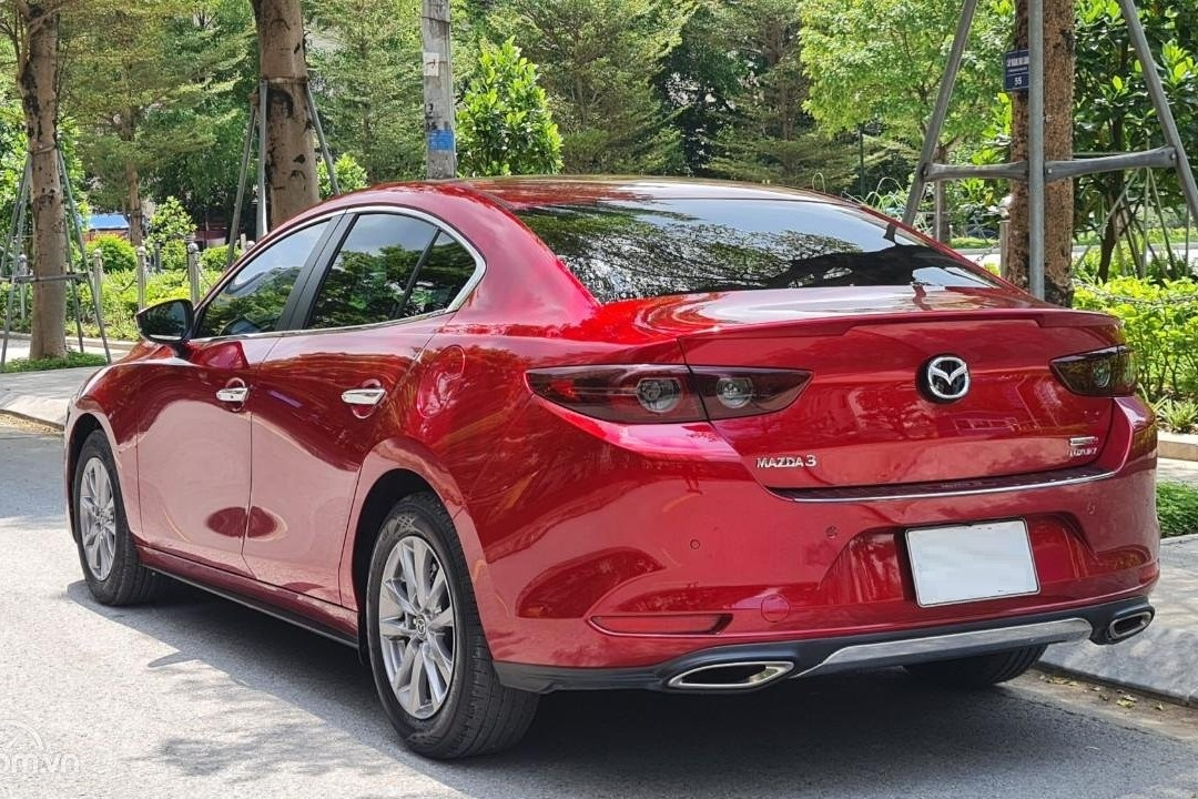 Mazda 3 lại mang đến sự an toàn.