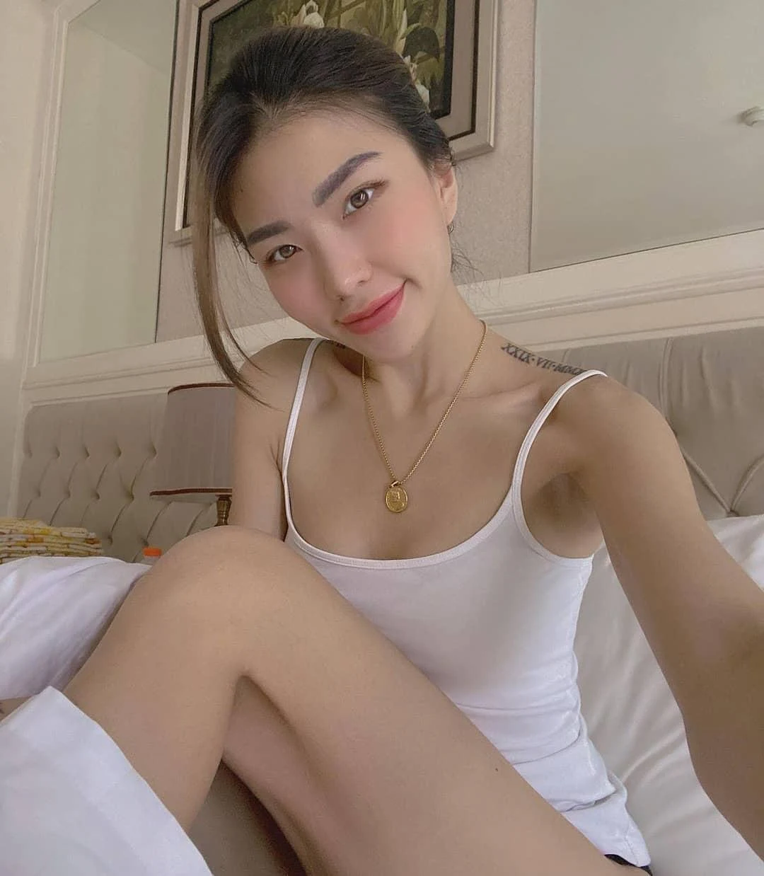 Gadis Indo Bertatapan Manja, tatapan manja, cewek indo, gadis polos