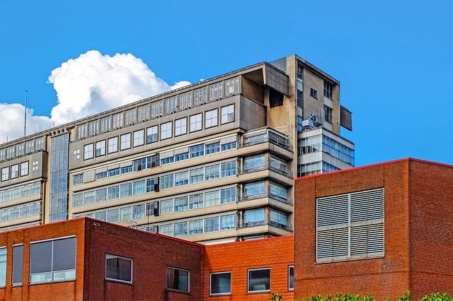 A hospital pic shows the concept of Banner University healthcare