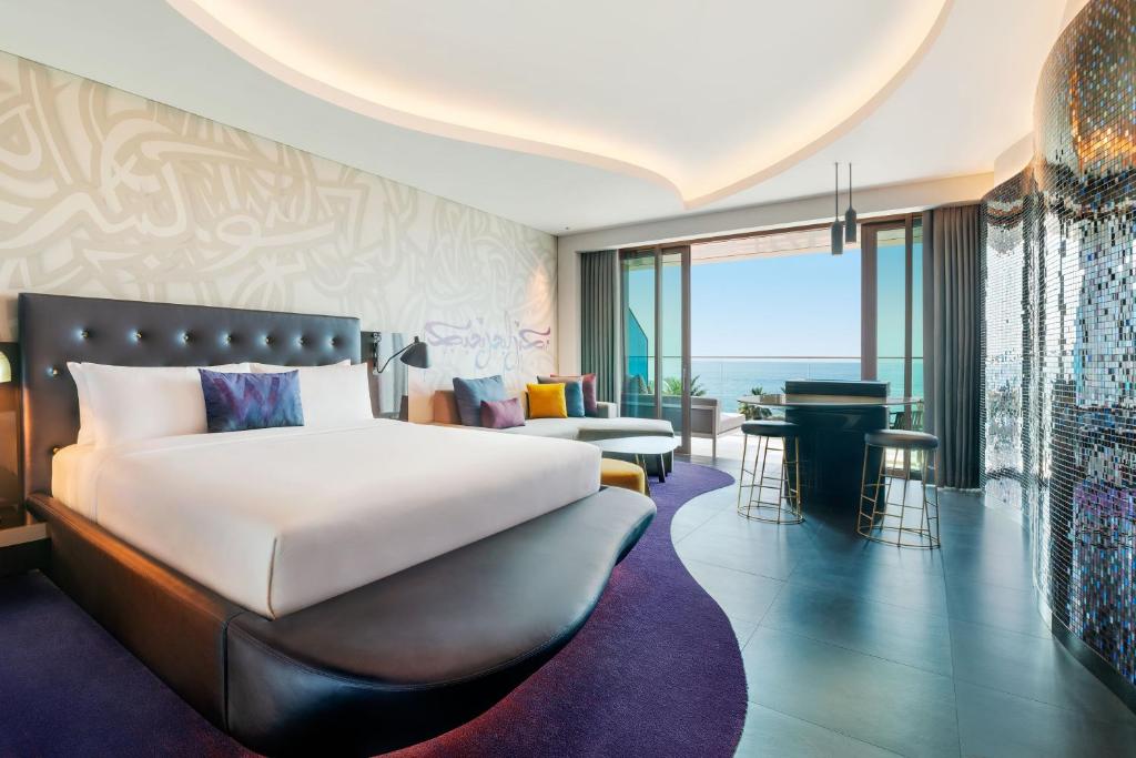 W Dubai - Dubai Honeymoon Suites