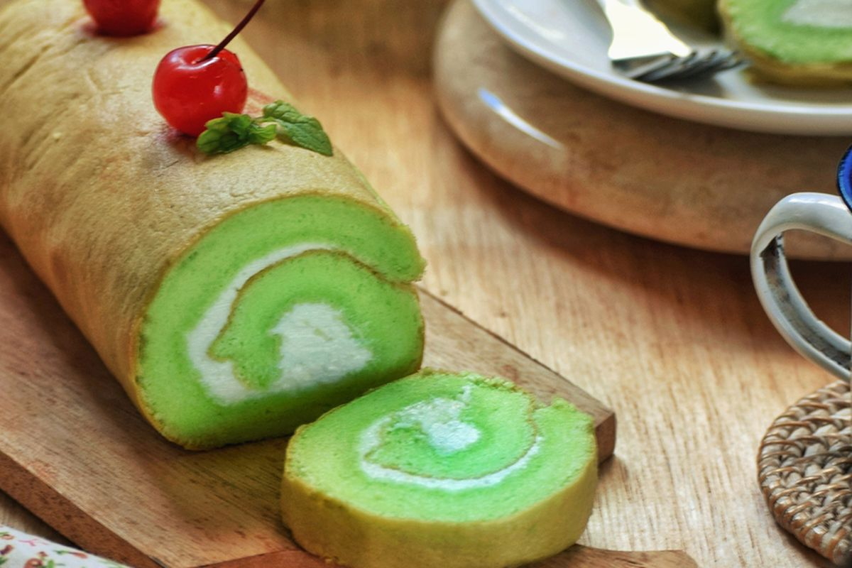 Pandan Roll Cake