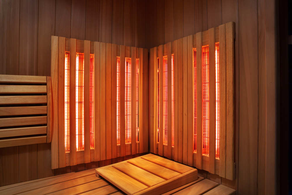 Choosing between traditional vs infrared saunas.