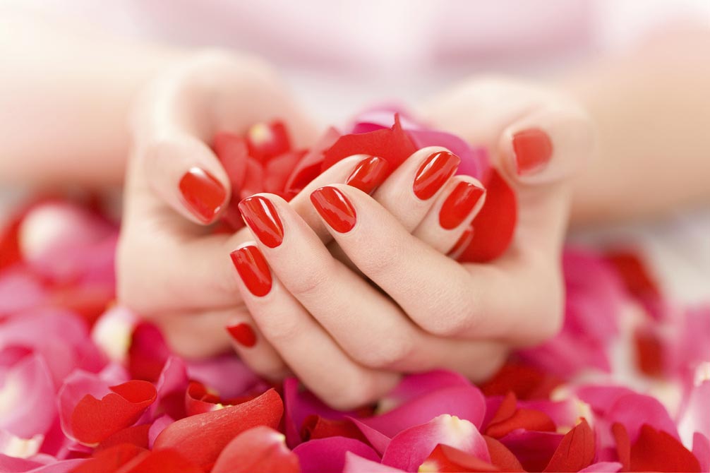 Initial Consultation and Nail Assessment for Manicure
