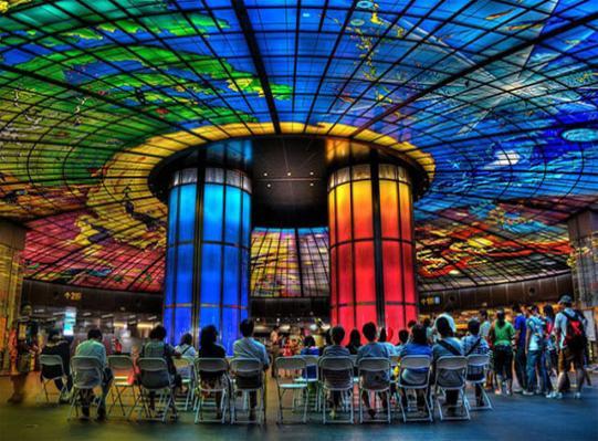 Thăm nhà ga Formosa Boulevard trong tour du lịch Đài Loan