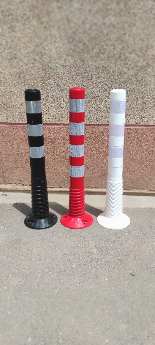 flexible delineator-posts-increase-the-efficiency-of-roads