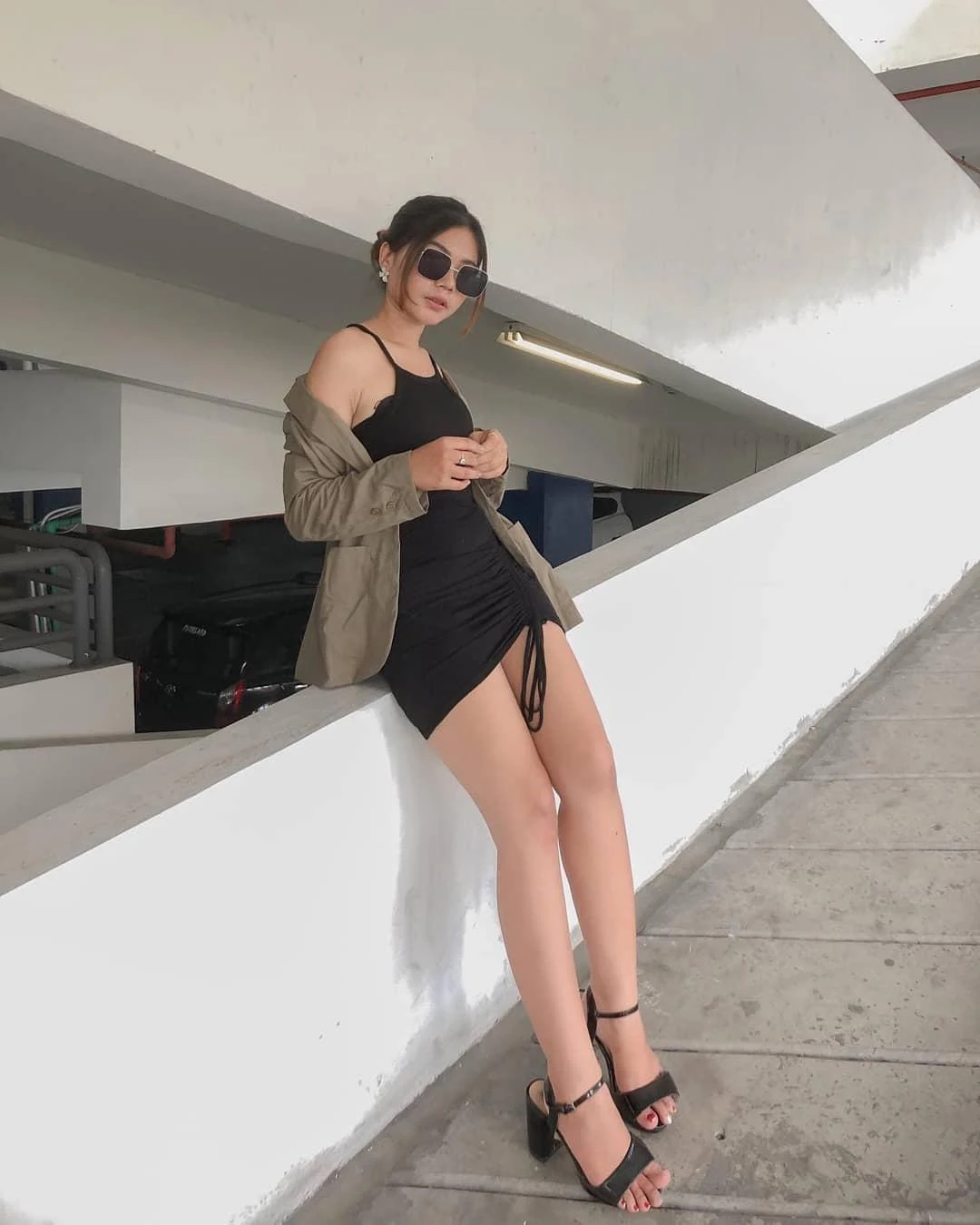Senyuman Cewek Indo yang Bikin Lupa Dunia, cewek cantik indo, gadis manja, wanita muda