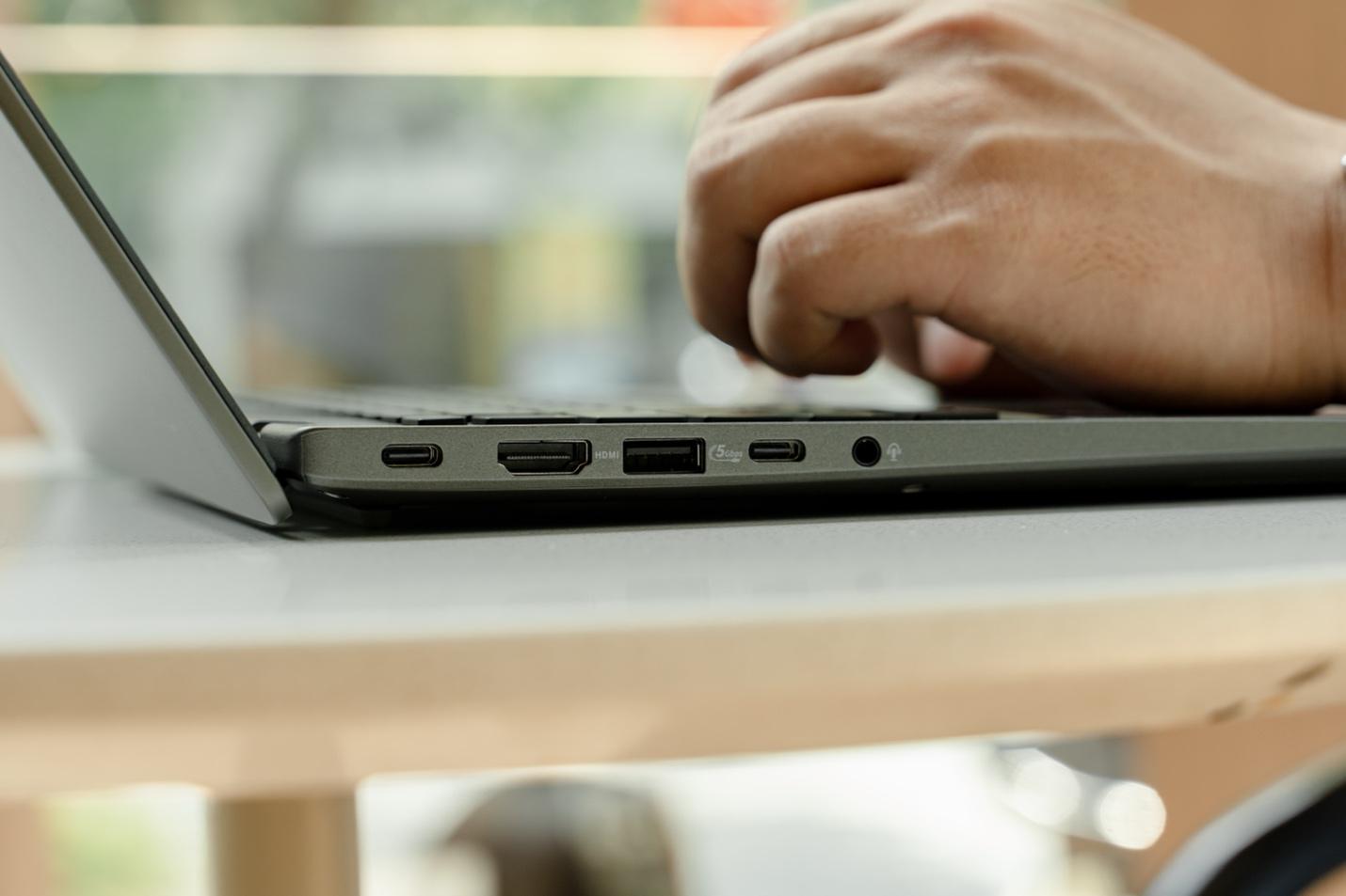 Vivobook S14