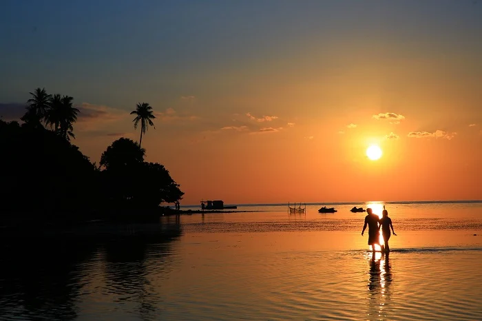 Ngắm bình minh và hoàng hôn trên quần Đảo Bà Lụa 