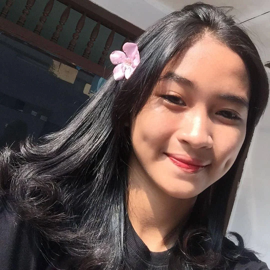 Cewek Polos Membuat Detak Jantung Melaju, cewek polos, detak jantung, gadis lugu