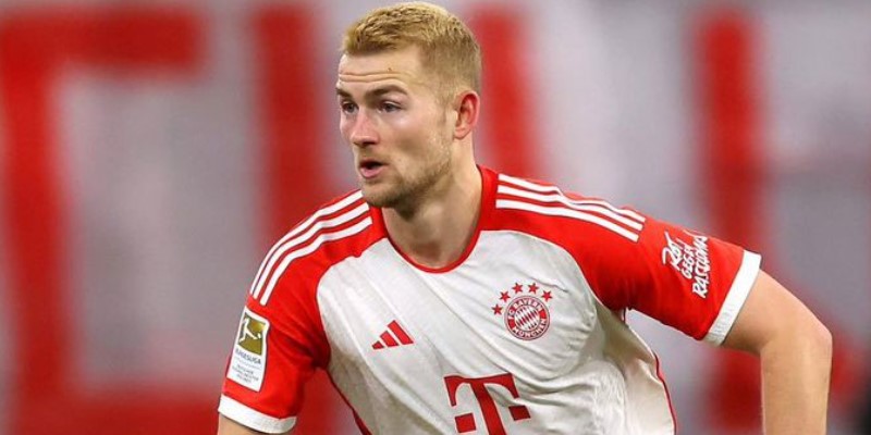 AD 4nXftbbF7DCc0zYTVcFv Q9907zuEmsNN4VEHF5CrSwavj2tHH6r8OyynsjUc0o741n8ploIa1okUX zt2d nilx9YuNhQJsZUOzKDiUG - Football Player Matthijs De Ligt