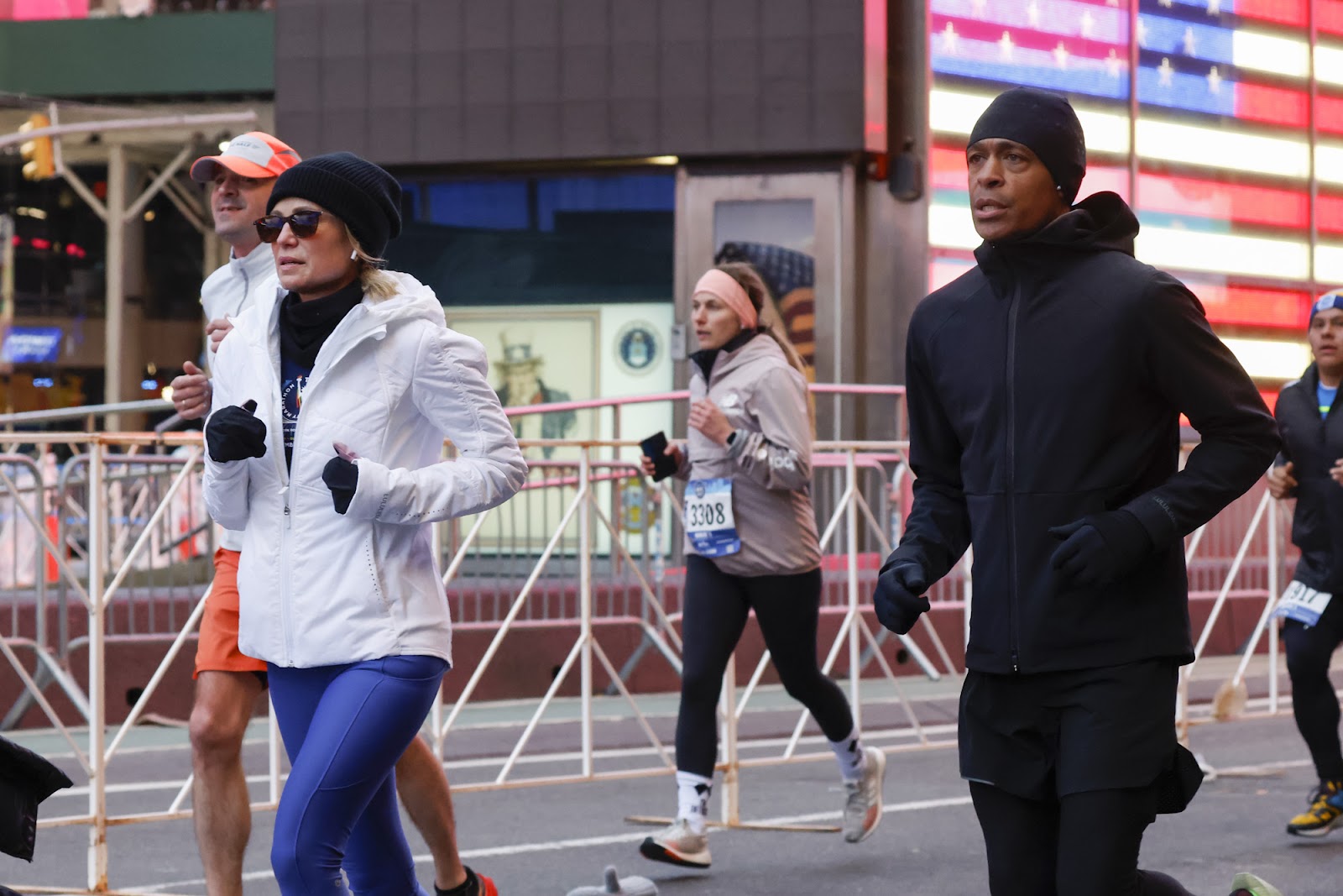 Amy Robach and T. J. Holmes participate in the United Airlines NYC Half Marathon | Source: Getty Images