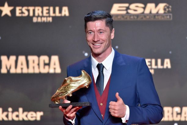 highest goal scorer in history