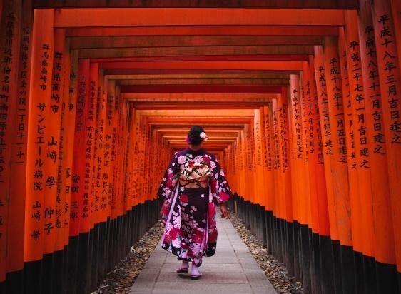 Everything you need to know about visiting the Fushimi Inari Shrine in  Kyoto - Elite Jetsetter